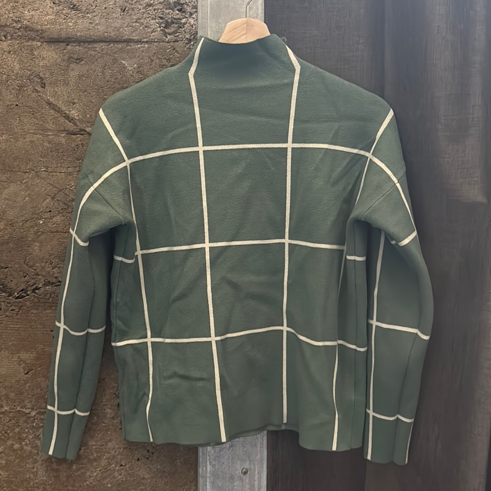 Women’s Medium Green Cynthia Rowley Sweater *Like New*